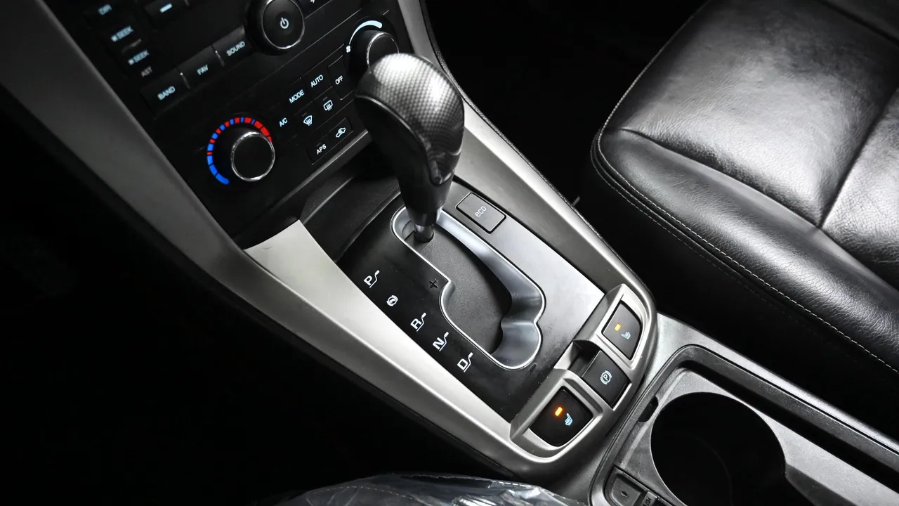 Chevrolet (GM Daewoo) Captiva 2WD LT