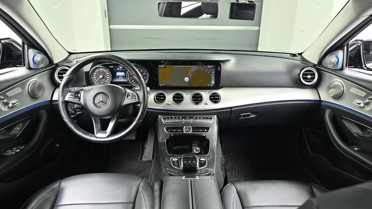Mercedes-Benz E-klasse — miniaturë 7
