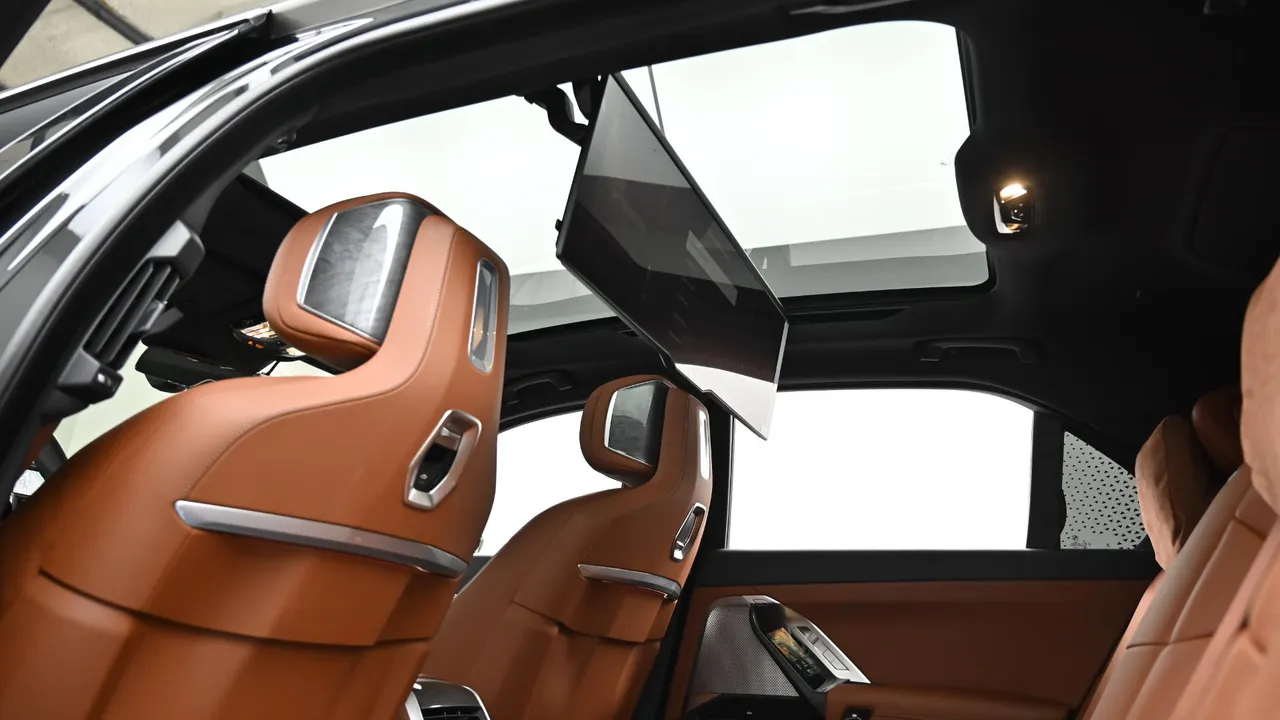 BMW i7 — miniaturë 37