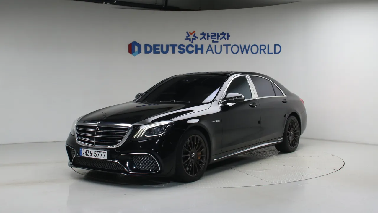 Mercedes-Benz S-klasse S63 AMG 4MATIC+ 퍼포먼스 에디션 — foto 1