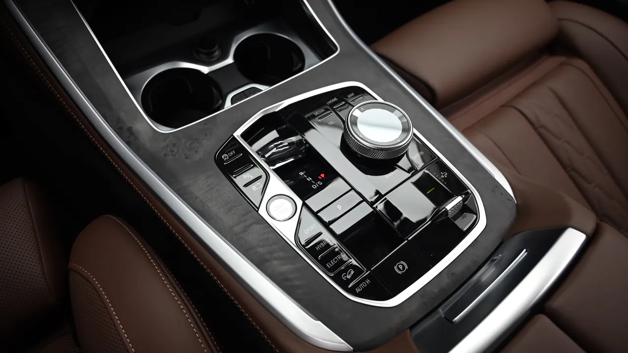 BMW X5 — miniaturë 9