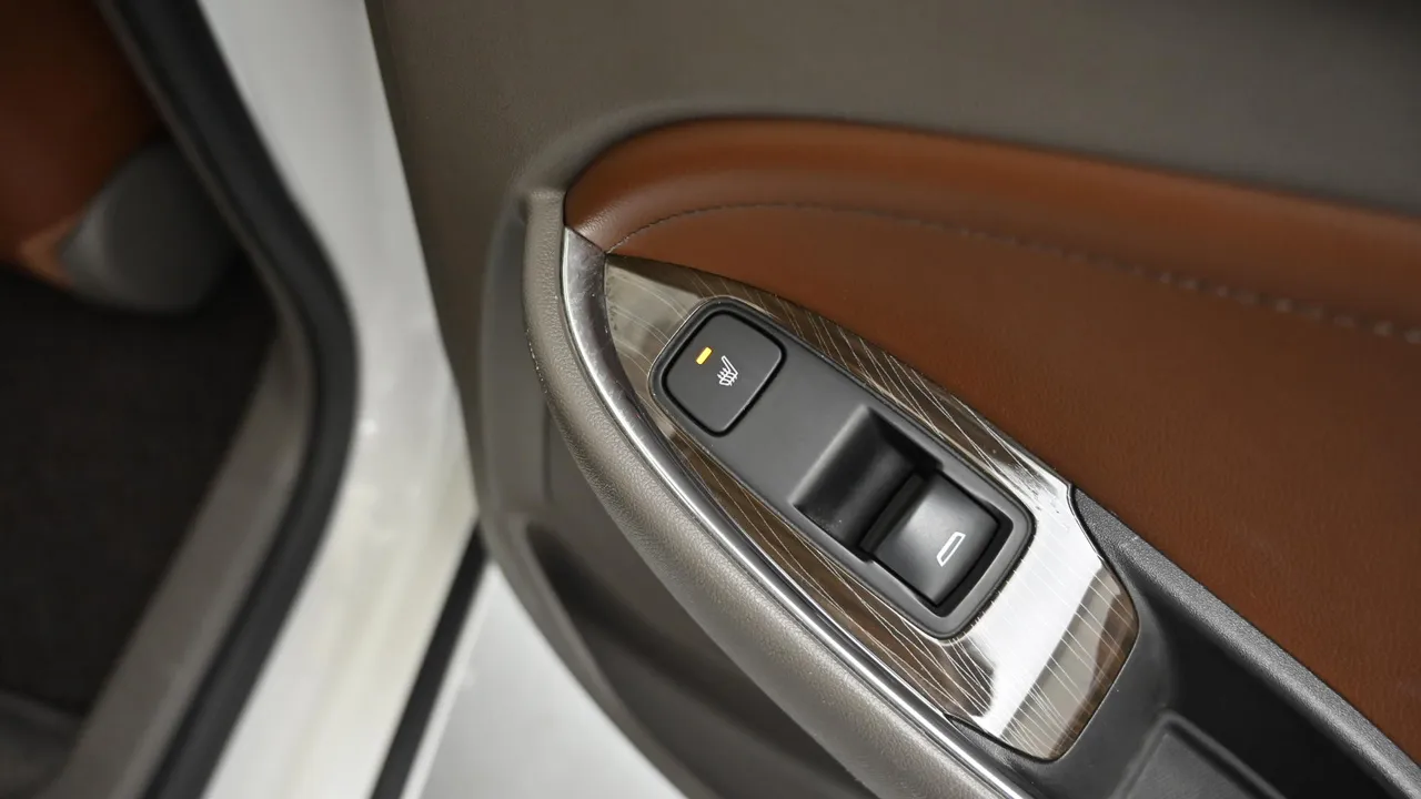 Chevrolet Malibu — miniaturë 16