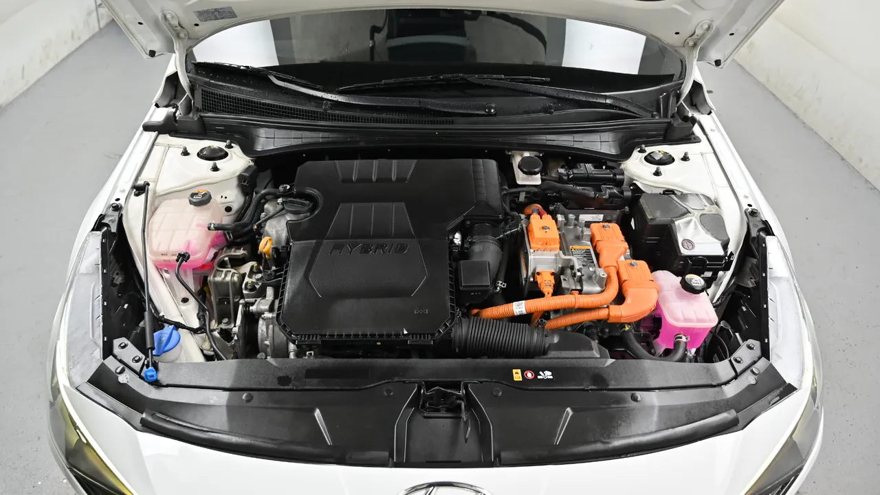Hyundai Avante — miniaturë 6