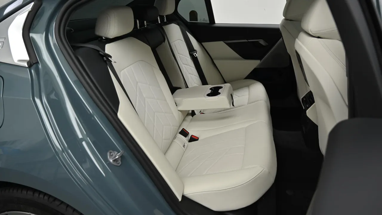 BMW 5er — miniaturë 12