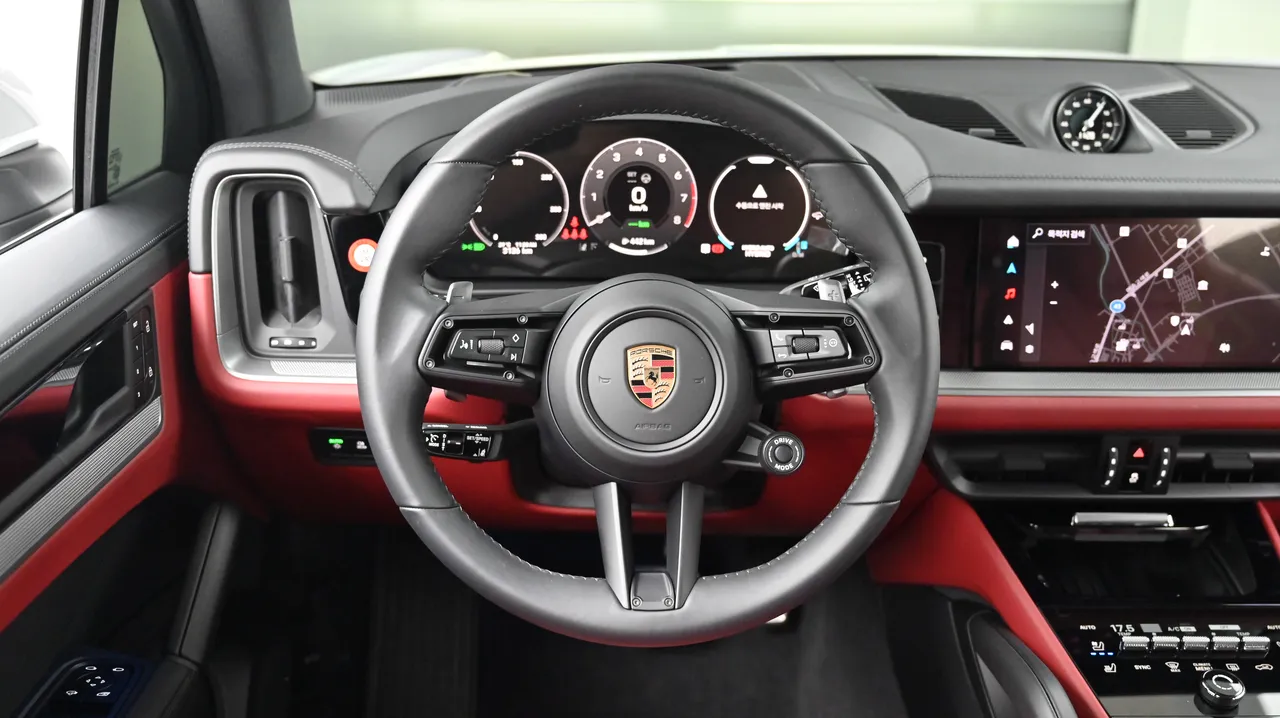 Porsche Cayenne — miniaturë 13