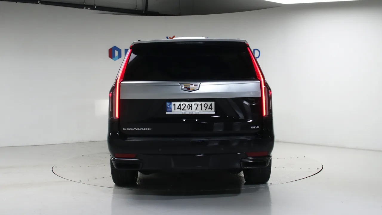 Cadillac Escalade — miniaturë 4