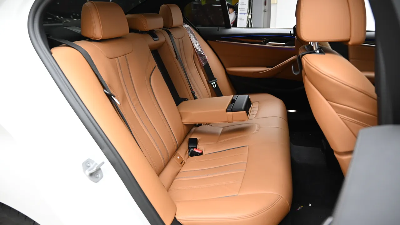 BMW 5er — miniaturë 30
