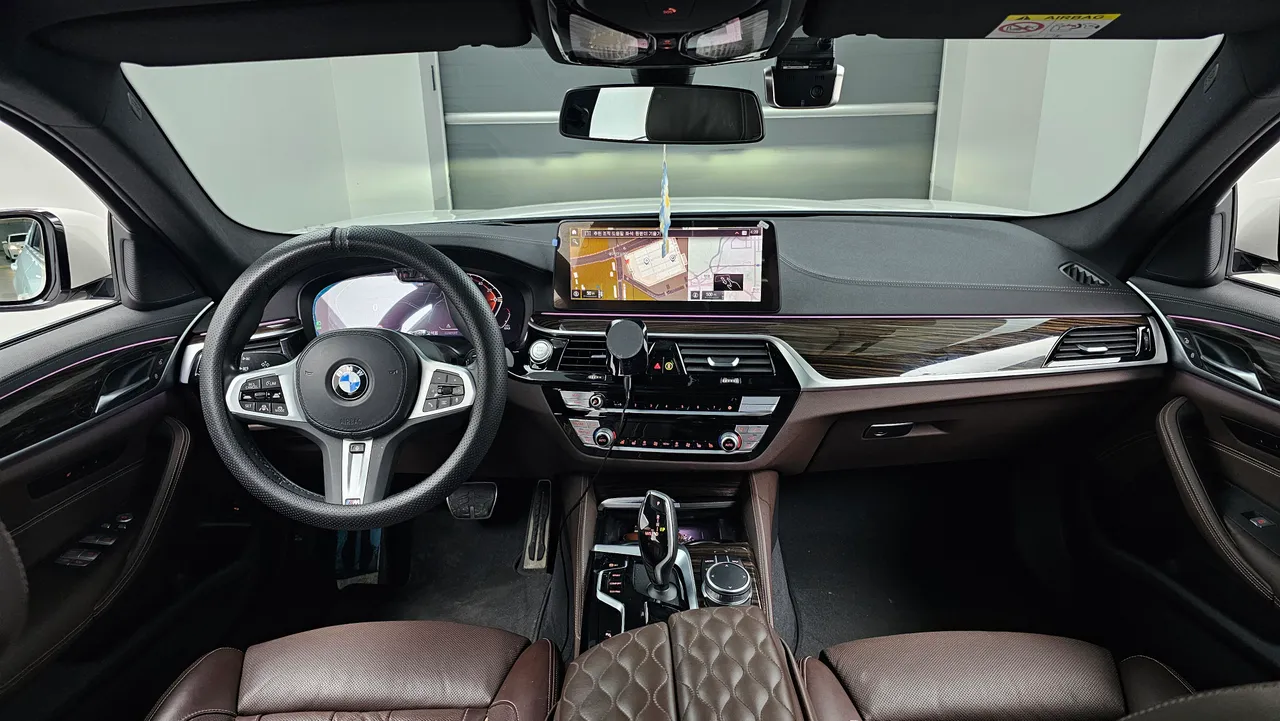 BMW 5 Series (G30) 523d ​​M Sports