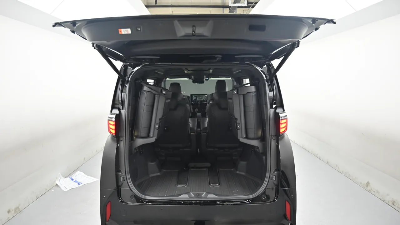 Toyota Alphard — miniaturë 19