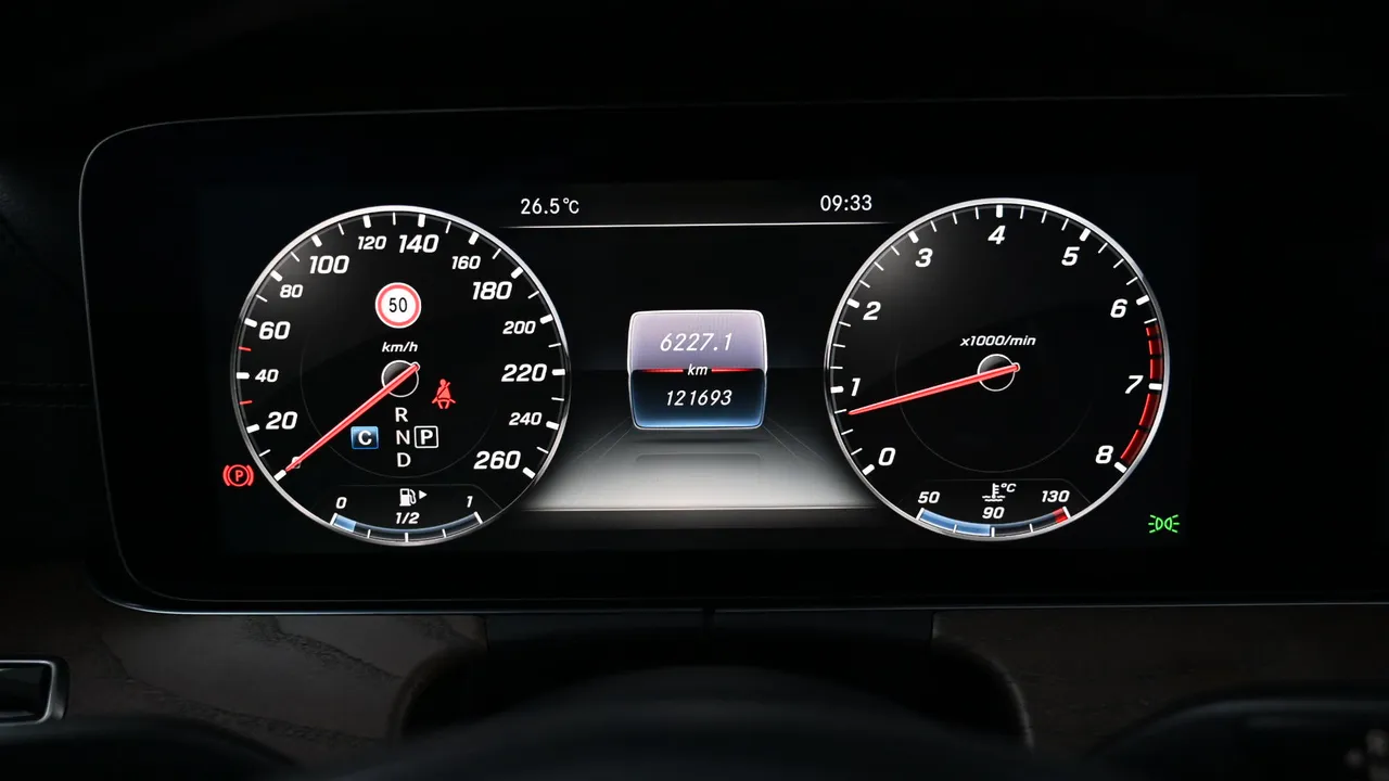 Mercedes-Benz E-klasse — miniaturë 8