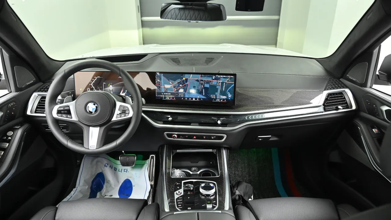BMW X7 — miniaturë 7