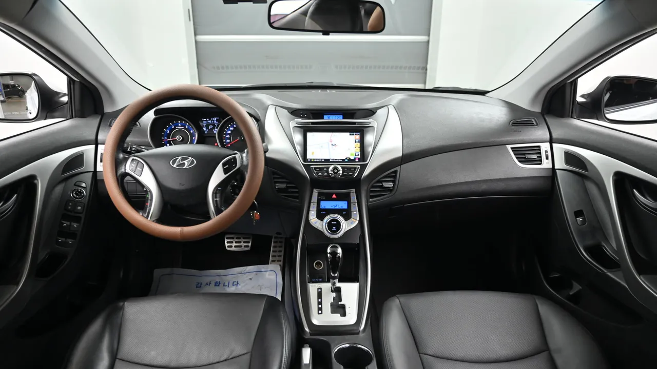 Hyundai Avante — miniaturë 7