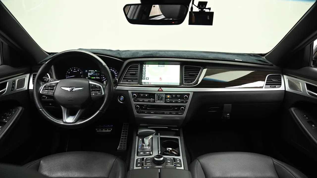 Genesis G80 — miniaturë 7