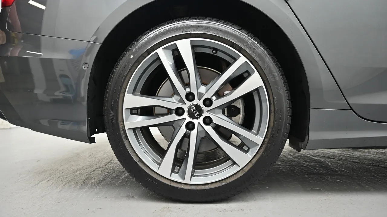 Audi A6 — miniaturë 5