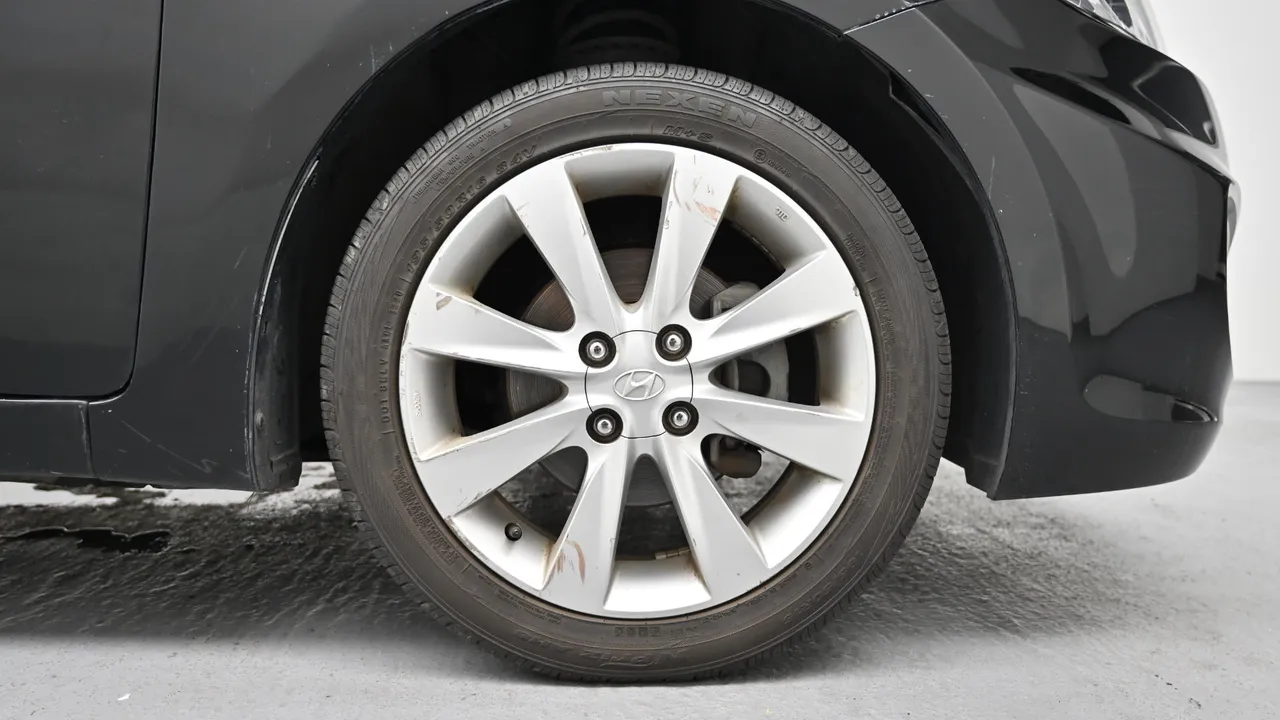 Hyundai Accent — miniaturë 5