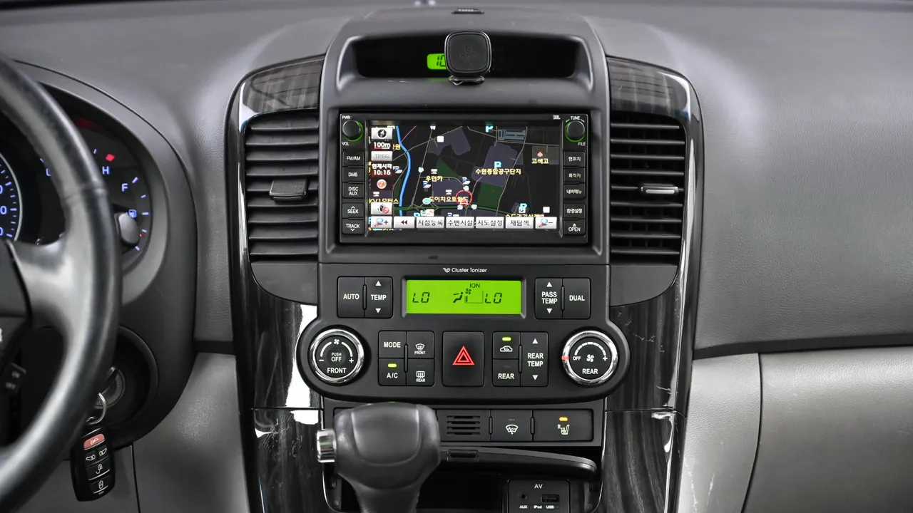 Kia Carnival — miniaturë 14