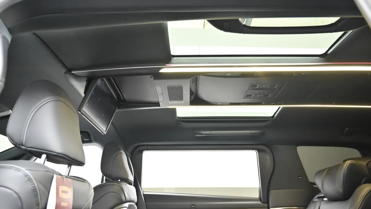 Toyota Alphard — miniaturë 18