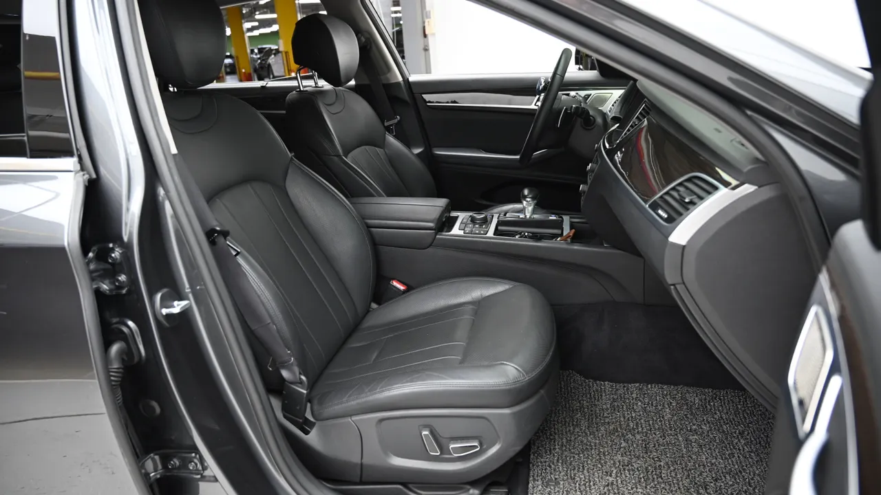 Genesis G80 — miniaturë 10