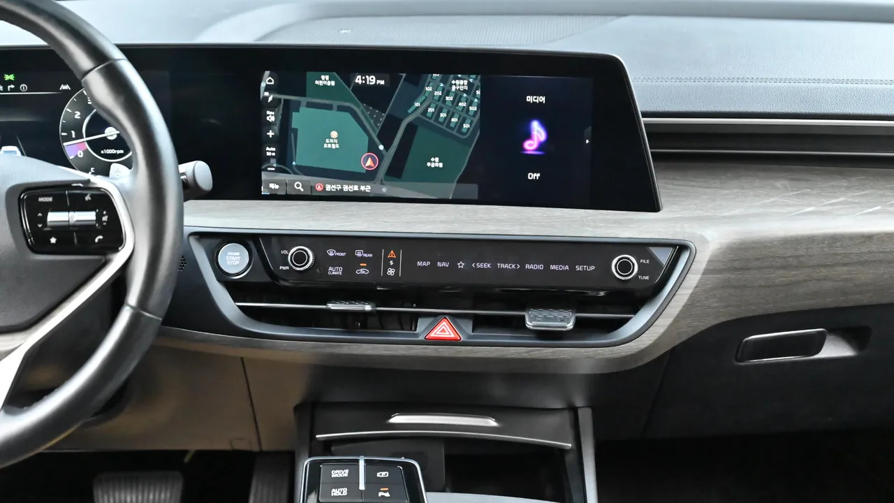 Kia K8 — miniaturë 14