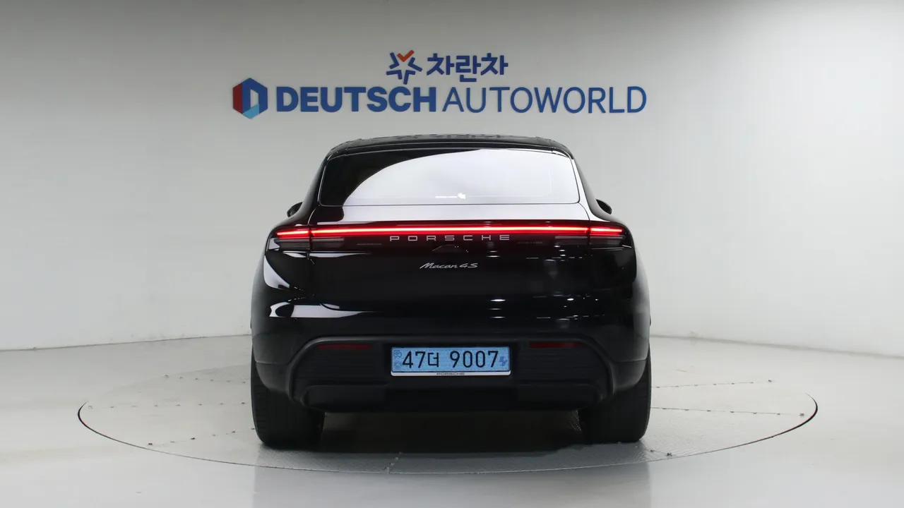Porsche Macan — miniaturë 4