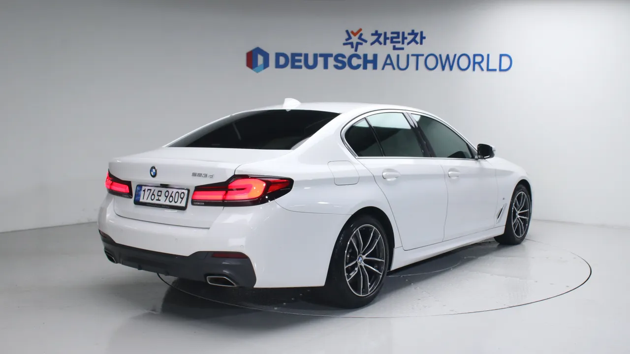 BMW 5 Series (G30) 523d ​​M Sports