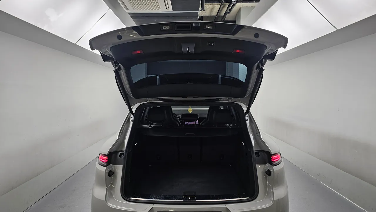Porsche Cayenne — miniaturë 28