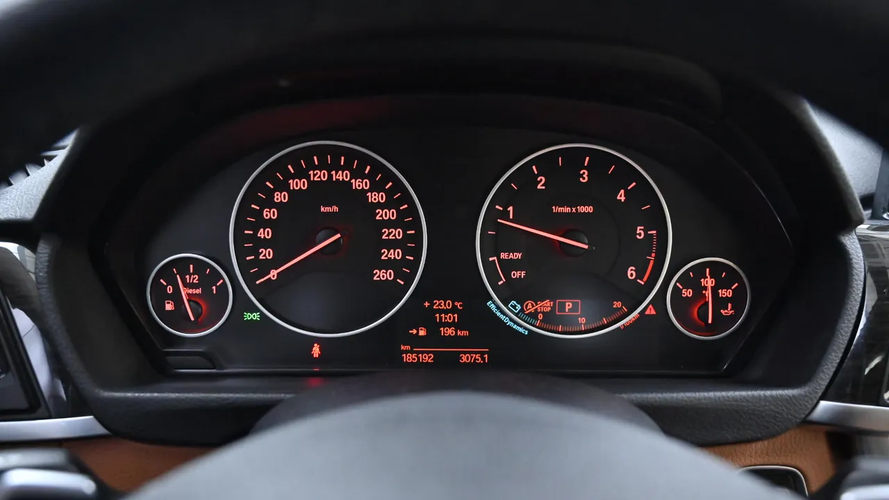 BMW 4 Series (F32) 420d Luxury Coupe