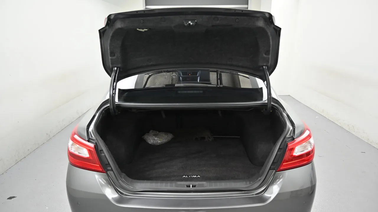 Nissan Altima — miniaturë 19