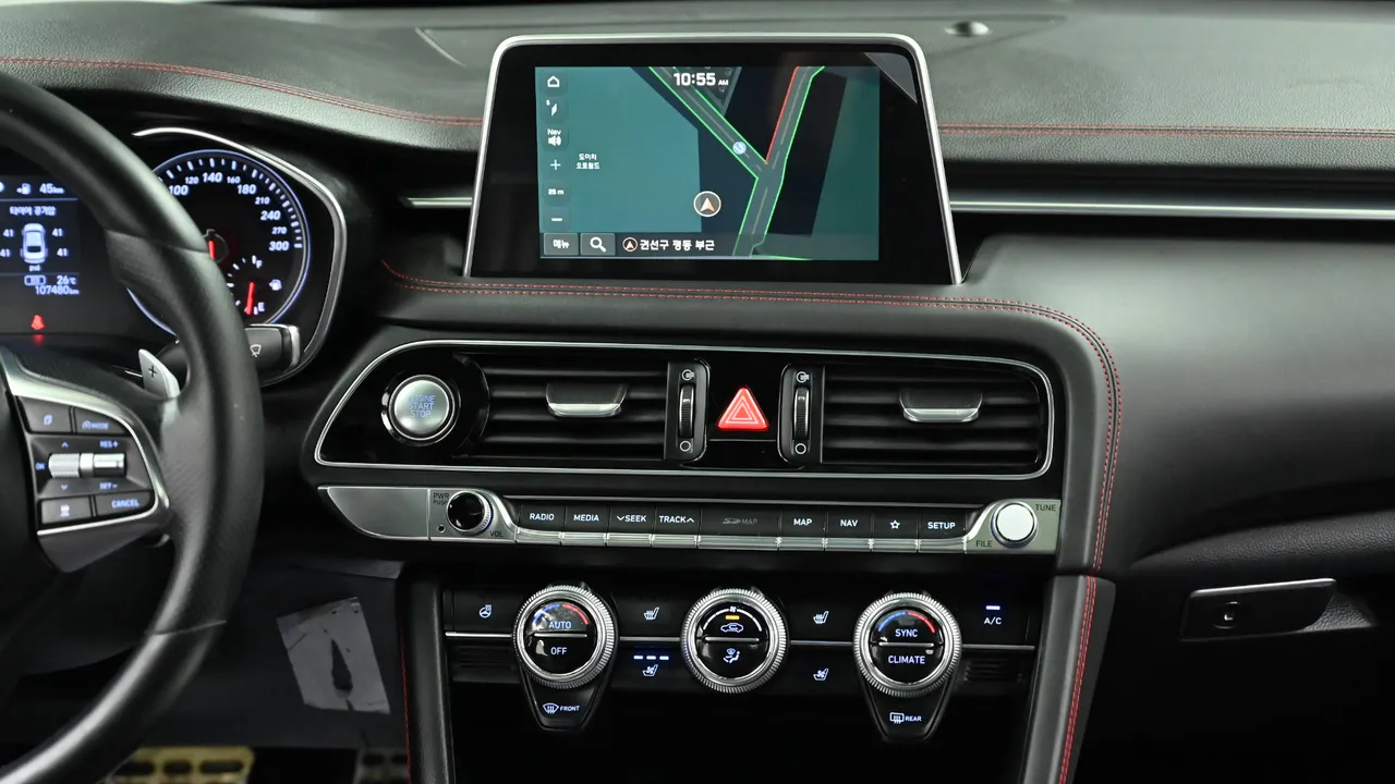 Genesis G70 — miniaturë 14