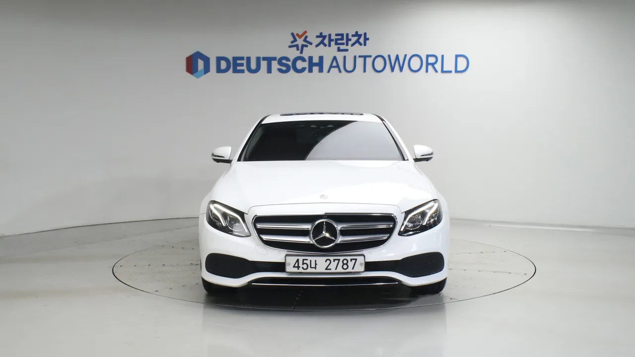 Mercedes-Benz E-klasse — miniaturë 3