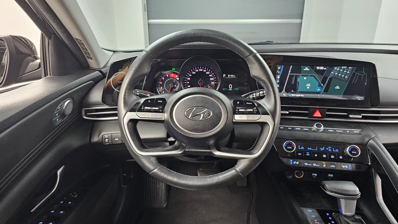 Hyundai Avante — miniaturë 13