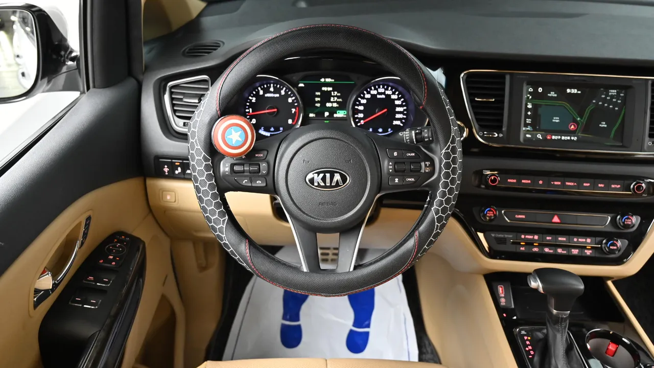 Kia Carnival — miniaturë 13