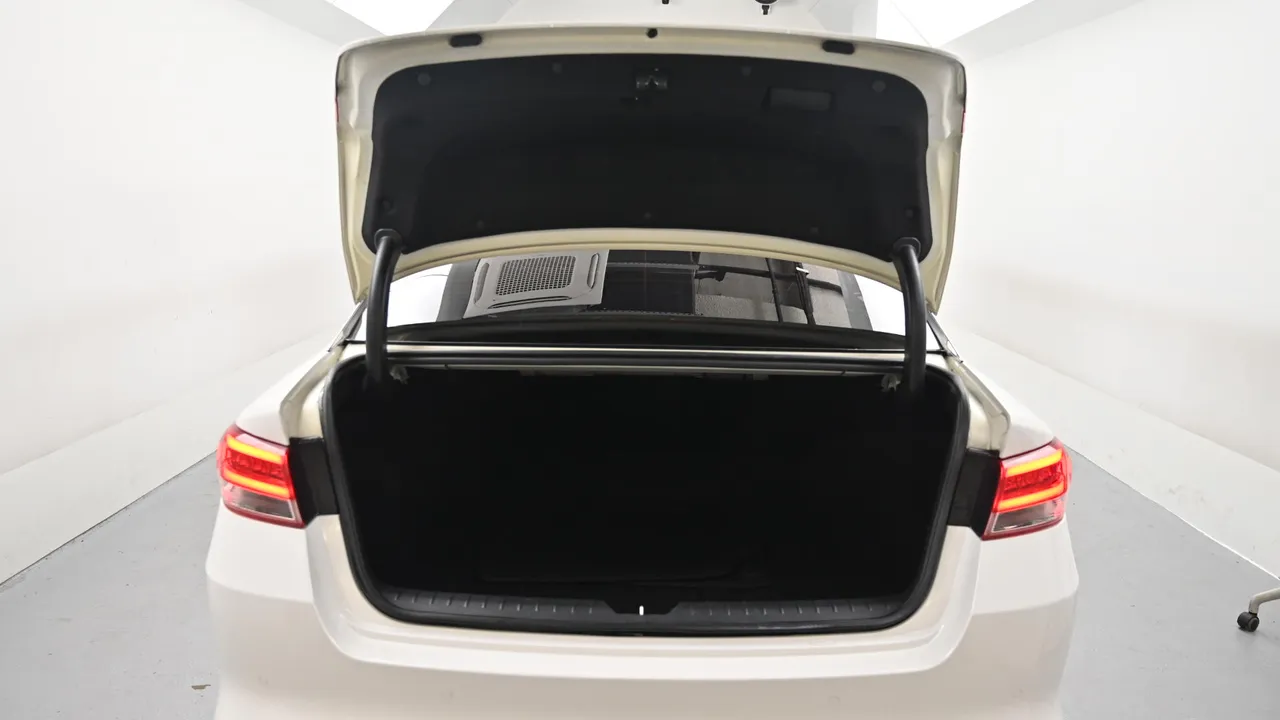 Kia K5 — miniaturë 19