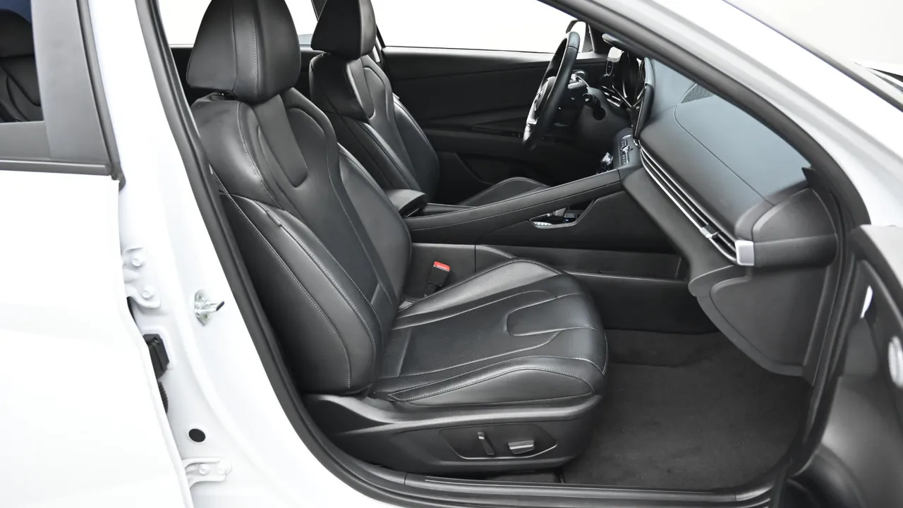 Hyundai Avante — miniaturë 10