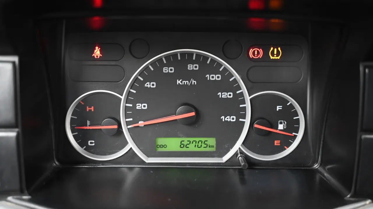 Chevrolet (GM Daewoo) New Labo Long Cargo DLX