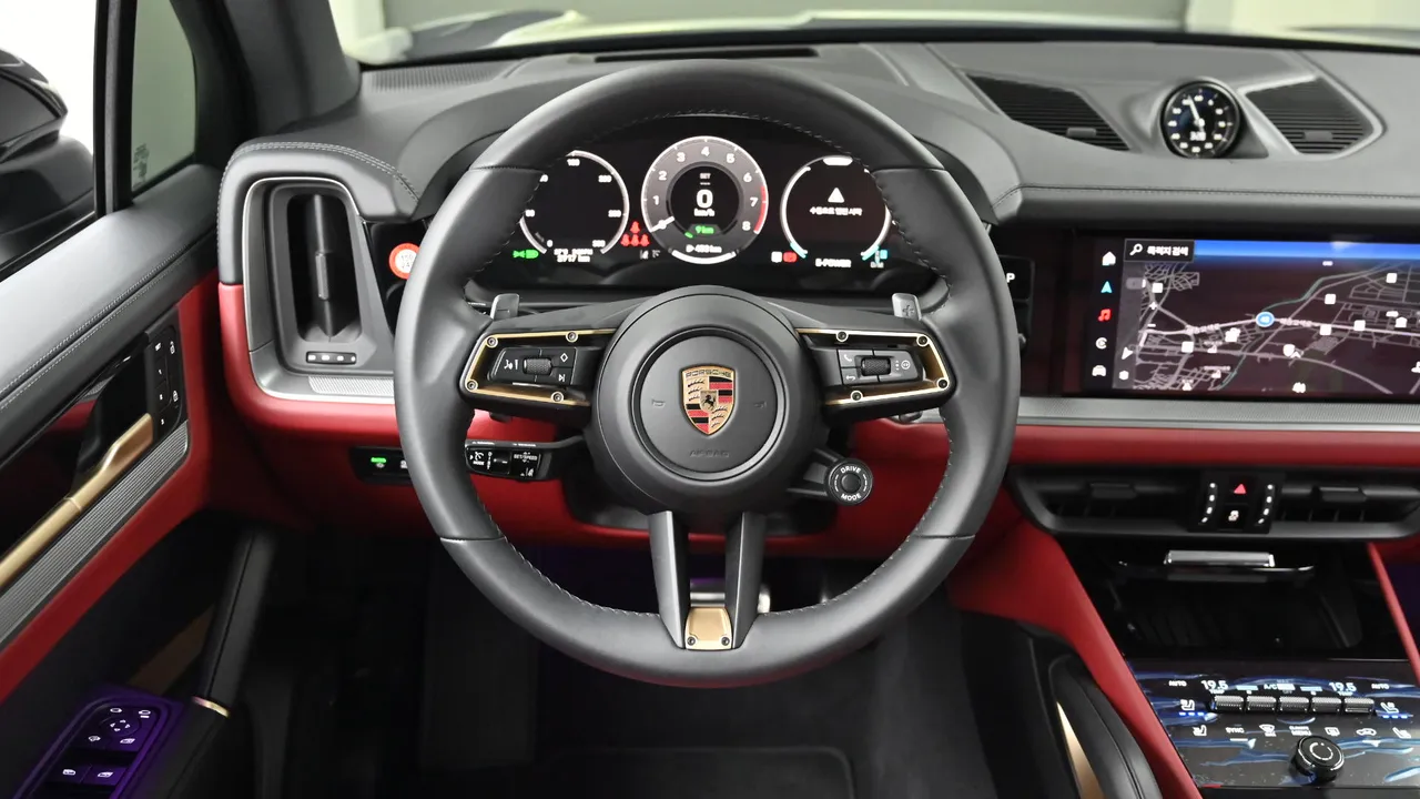 Porsche Cayenne — miniaturë 13