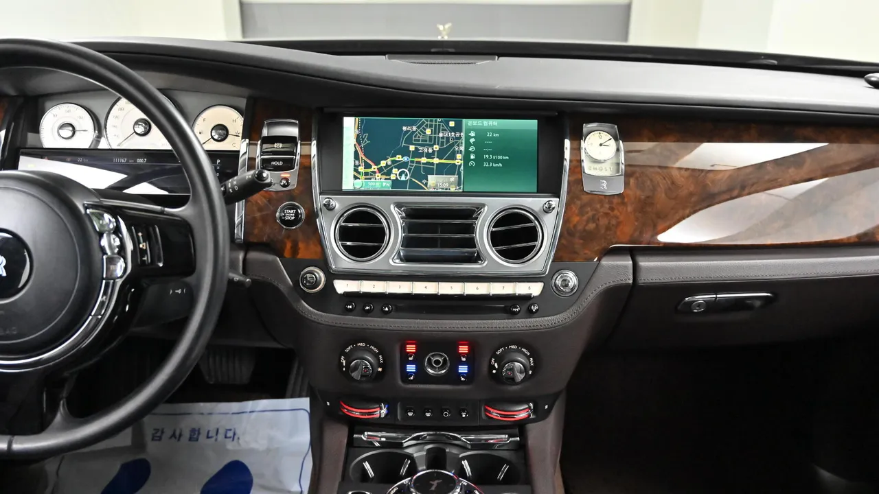 Rolls-Royce Ghost — miniaturë 14