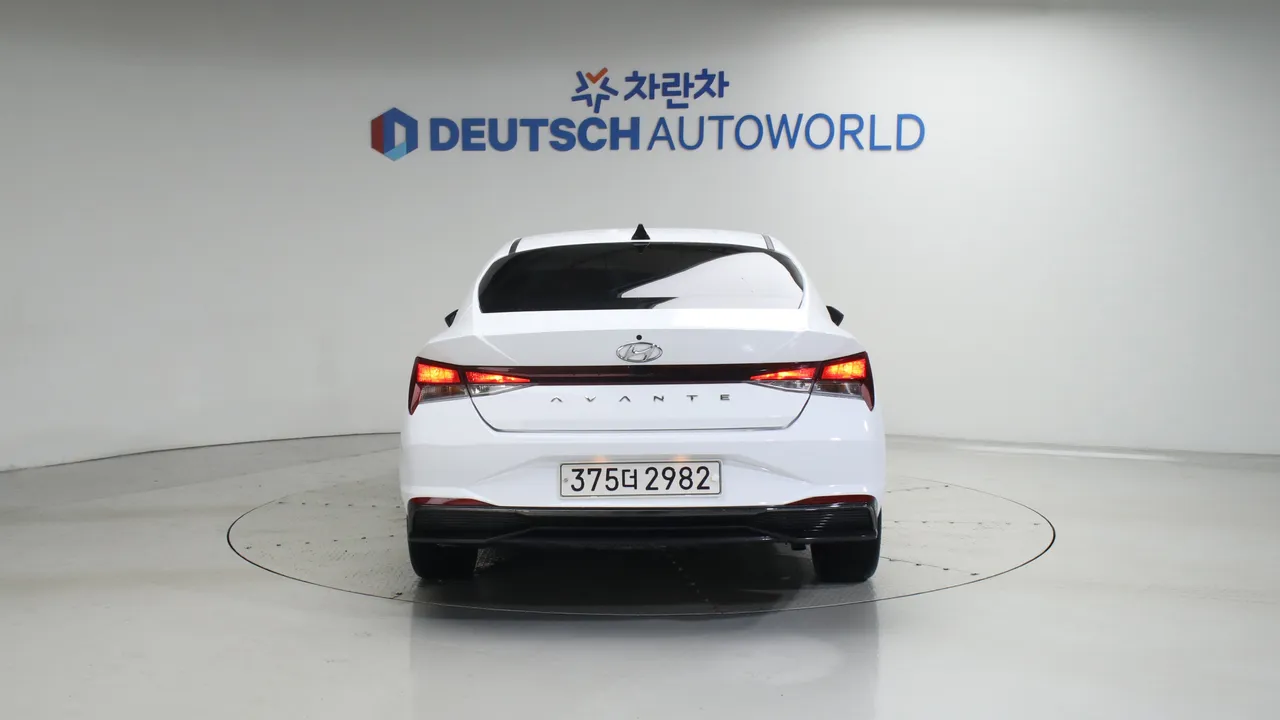 Hyundai Avante — miniaturë 4