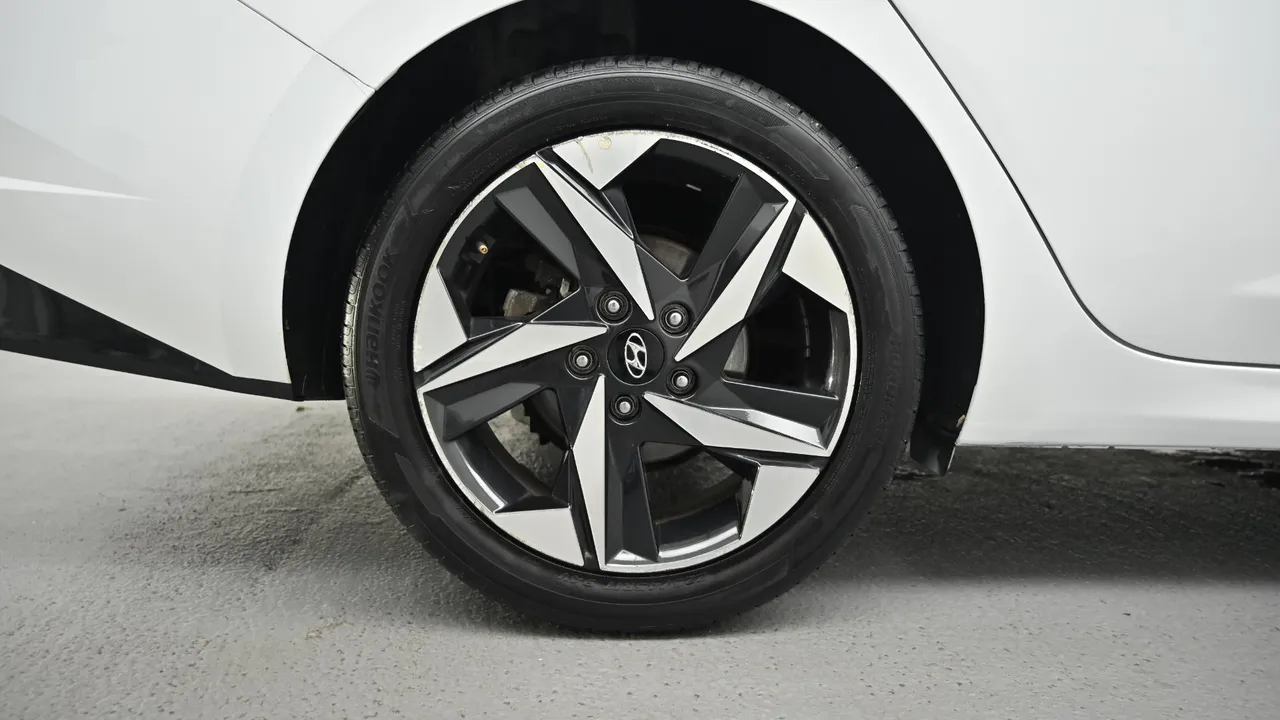 Hyundai Avante — miniaturë 5