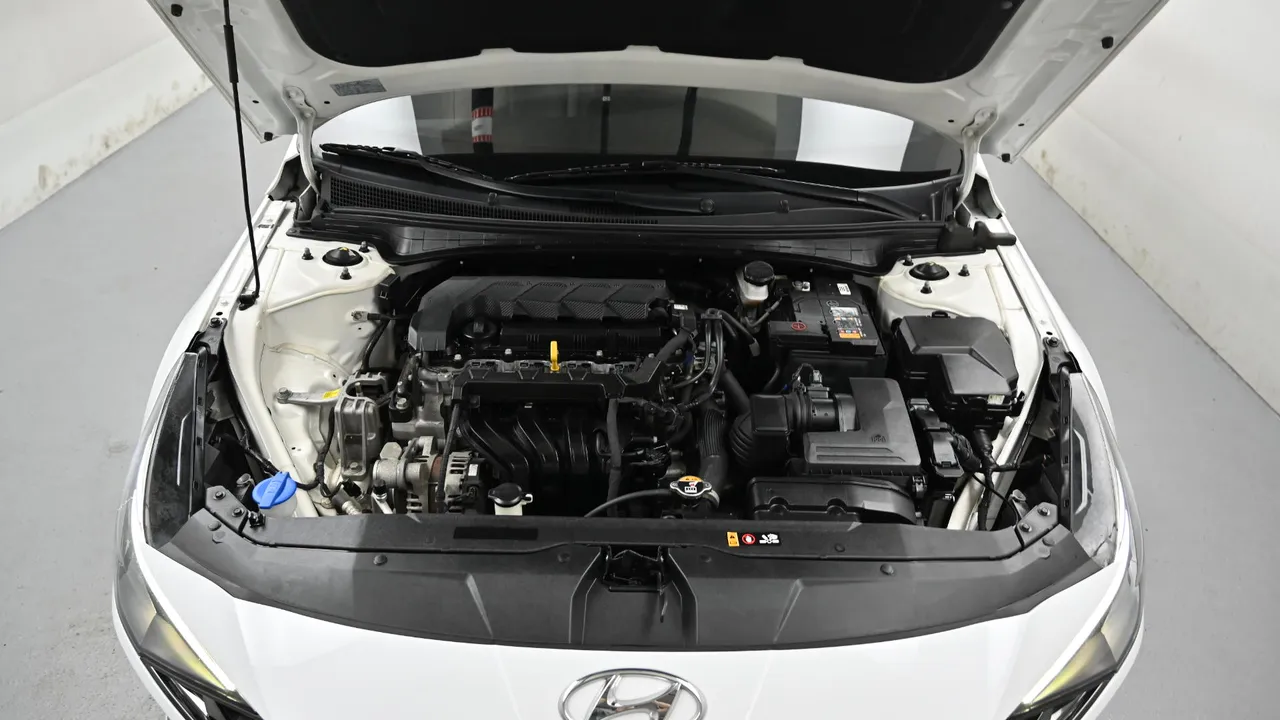 Hyundai Avante — miniaturë 6