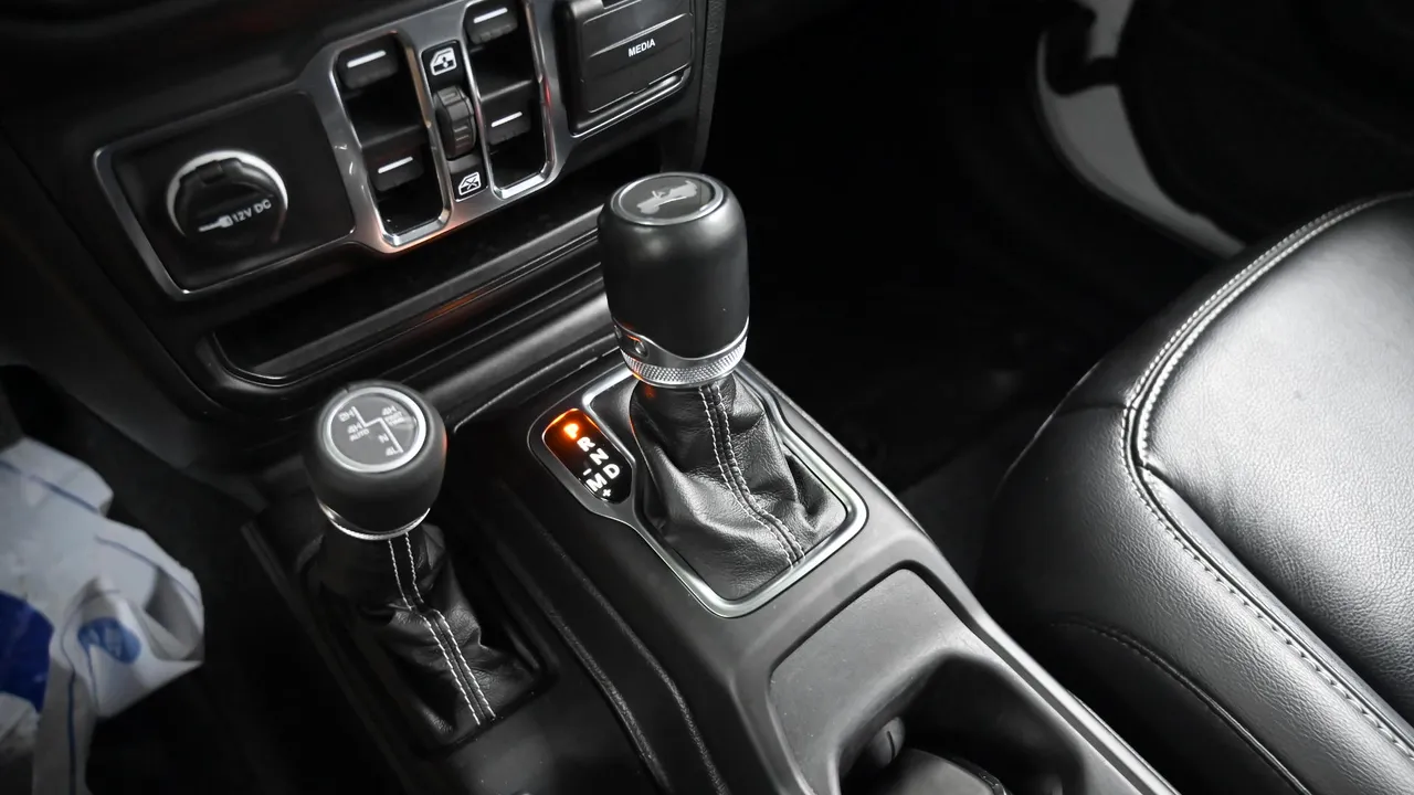 Jeep Wrangler — miniaturë 9