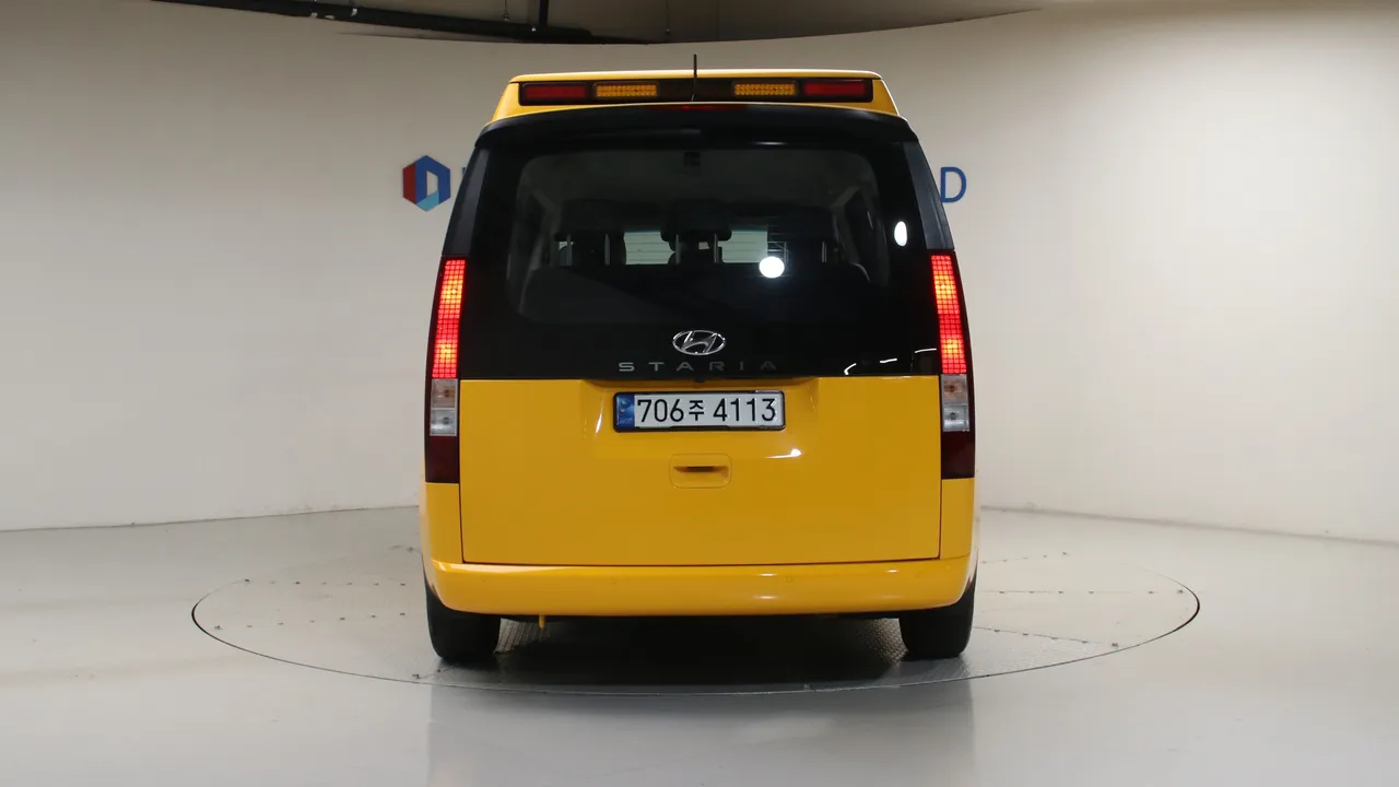 Hyundai Staria — miniaturë 4