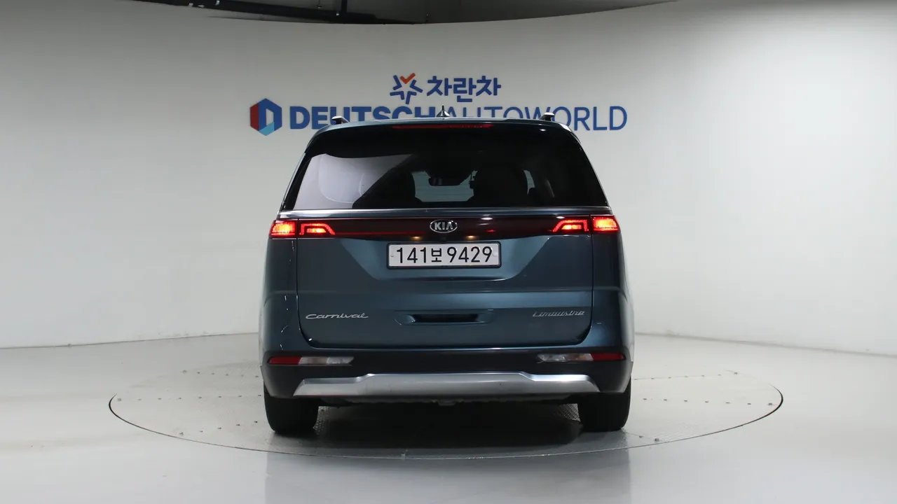 Kia Carnival — miniaturë 4