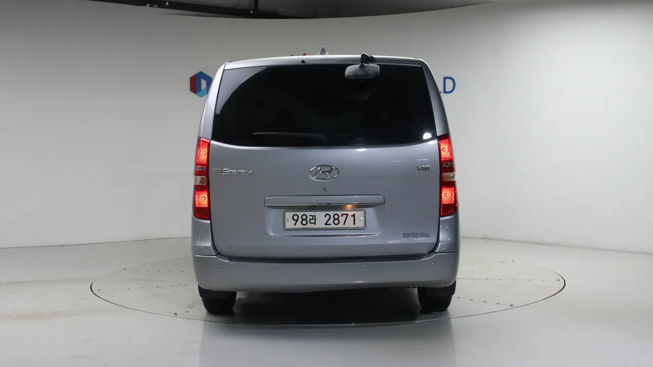 Hyundai Starex — miniaturë 4