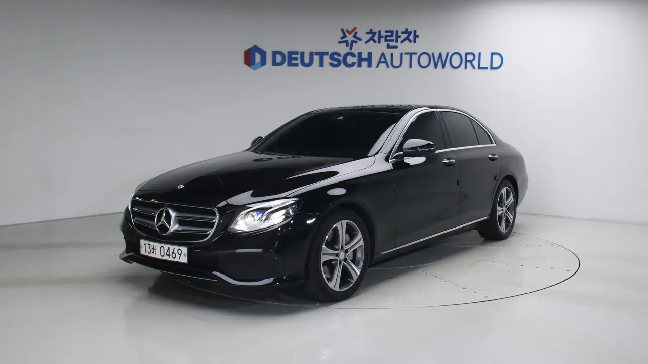 Mercedes-Benz E-klasse E300 아방가르드 — foto 1