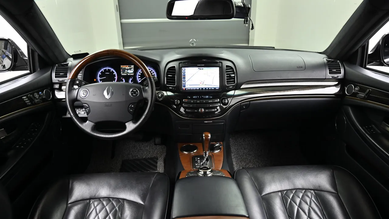 KGM (Ssangyong) New Chairman W CW700 4TRONIC VIP