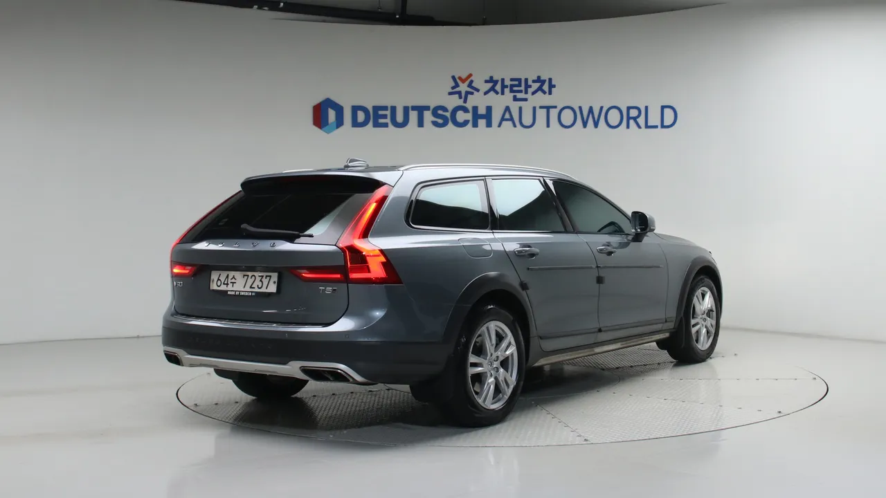 Volvo V90 Cross Country T5 AWD