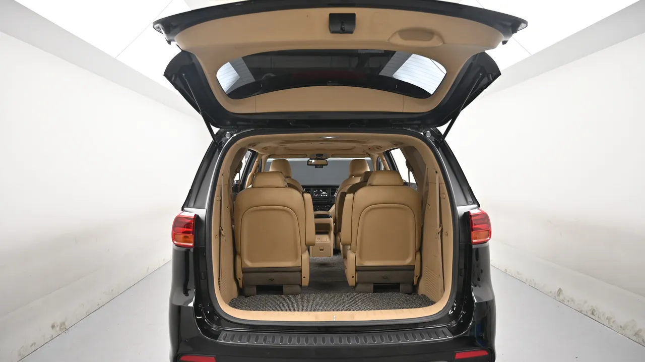 Kia Carnival — miniaturë 19