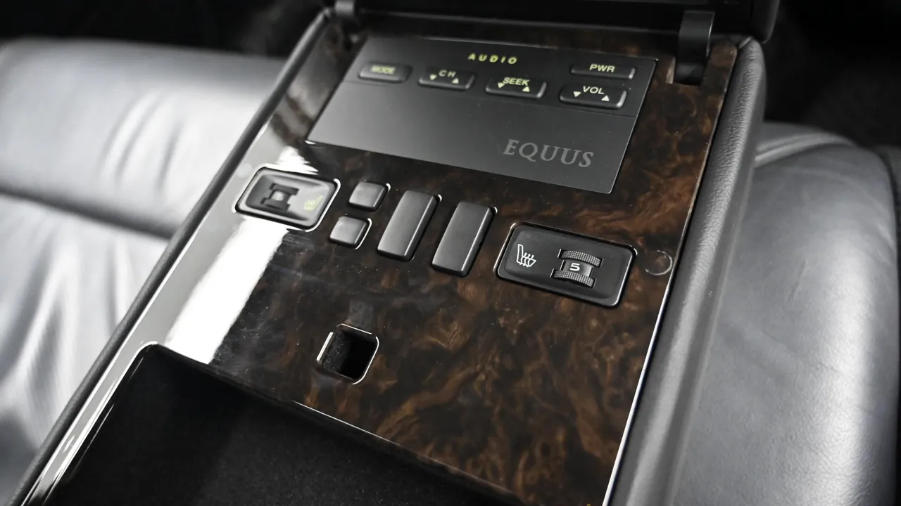 Hyundai Equus — miniaturë 16