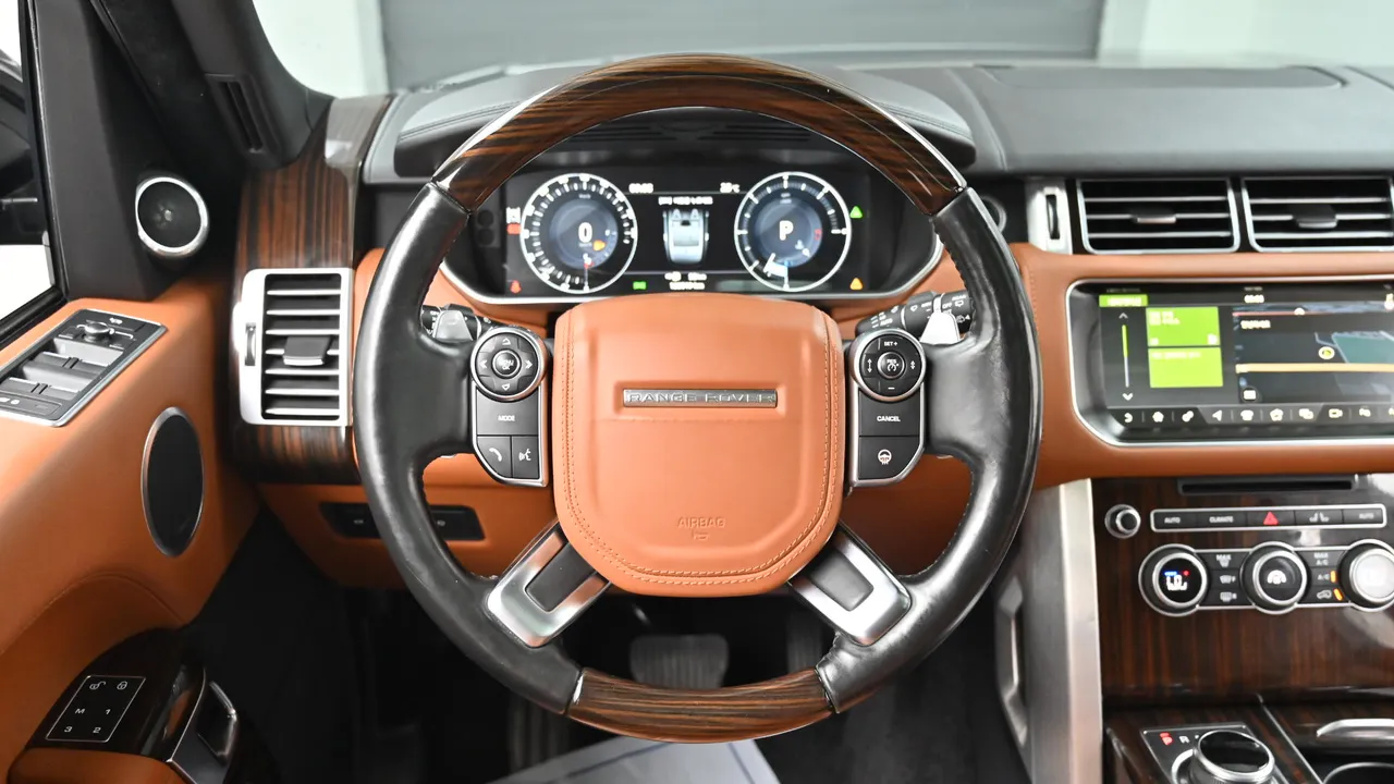 Land Rover Range Rover — miniaturë 13